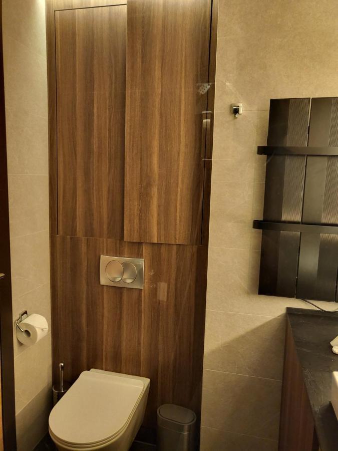 Woodside Копаоник